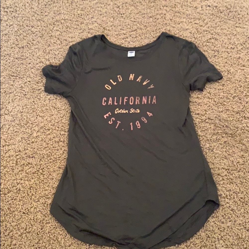 Old Navy short sleeve